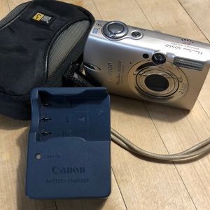 Canon PowerShot SD550 Digital Elf